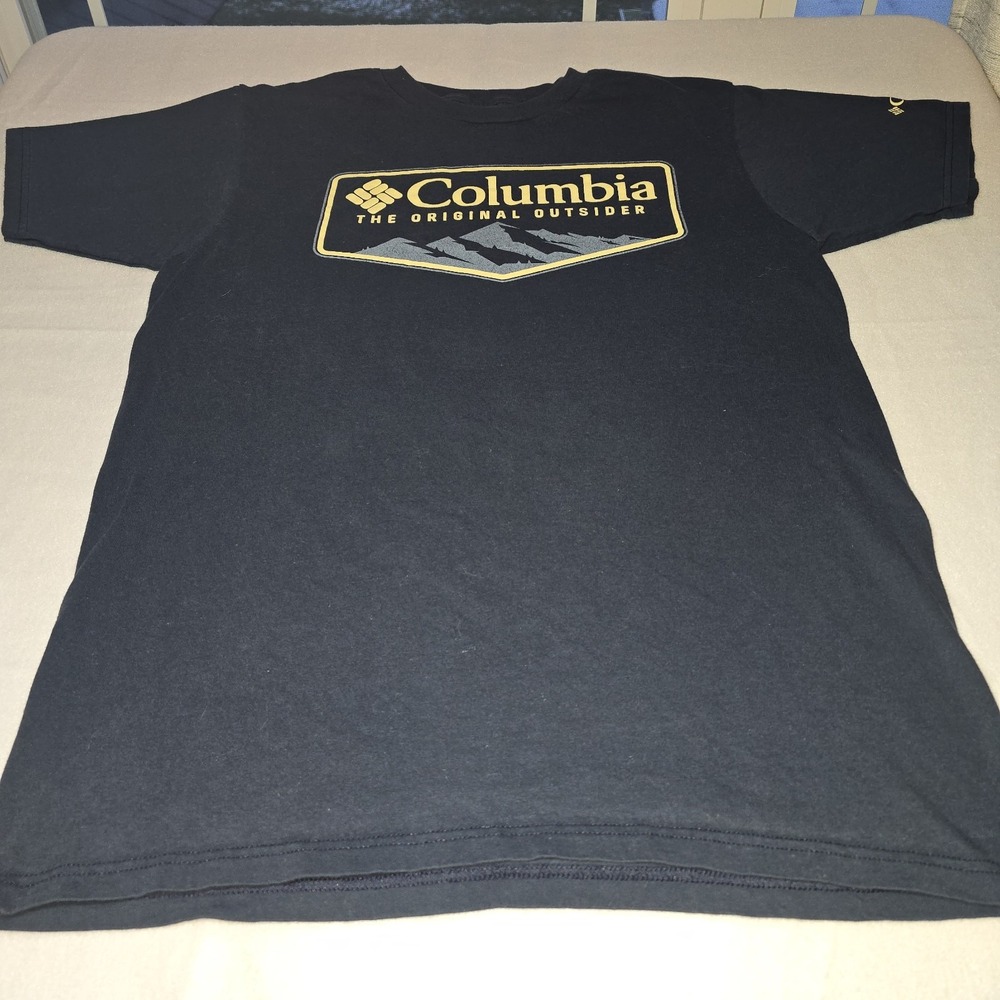 Columbia‎ Men's Navy Blue T-Shirt - The Original Outsider Size Medium